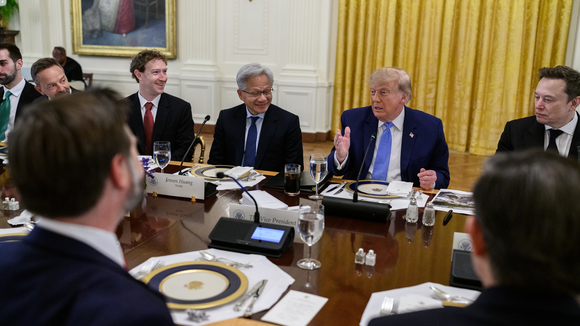 Trump-and-tech-leaders